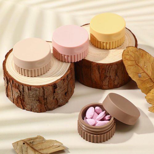 Maxcheck 4 Pcs Travel Containers for Toiletries Small Silicone Cream Jars 0.68 oz Travel Size Containers Leak Proof Travel Accessories with Lid for Cosmetic Body Hand Skin Cream Bottles