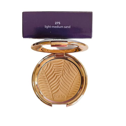 tarte Amazonian clay blurring powder foundation 27S Light-Medium Sand