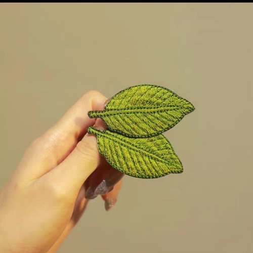 12pcs Vintage Handmade Embrcidery Leaves Hair Clips, DIY Embroideried Leaf Duckbill Hairpins, Leaf-shaped Headwear Accessories Plant Hairpins for Home School Party Christmas Ornaments (B)