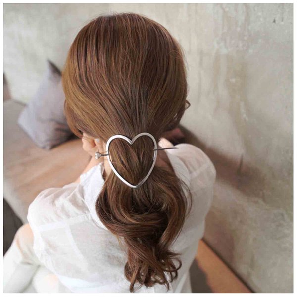 Yheakne Metal Heart Hair Slide Clip Hollow Heart Silver Hair Clip Vintage Hair Slide Pin Bun Holder Alloy Bobby Pin Metal Hair Accessories for Women and Gilrs