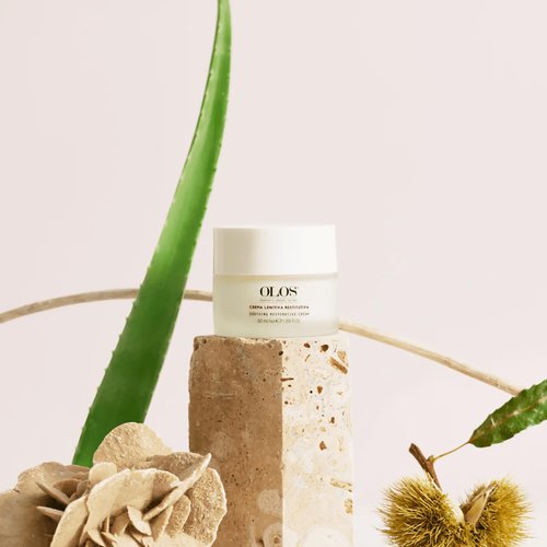 OLOS Soothing Restorative Cream - Face Moisturizer - Face Lotion for Stress Signs and Redness - Face Cream with Aloe, Macadamia, Avocado Oil - 1.7 oz