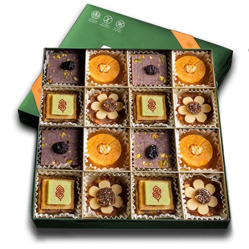 Laumière Gourmet Fruits - Superfood Parfait Collection - Square (16 Pcs) - Healthy Gift Basket - Dried Fruit Gift Basket - No Added Cane Sugar - Gluten Free - Vegan Gift Basket - Dried Fruit
