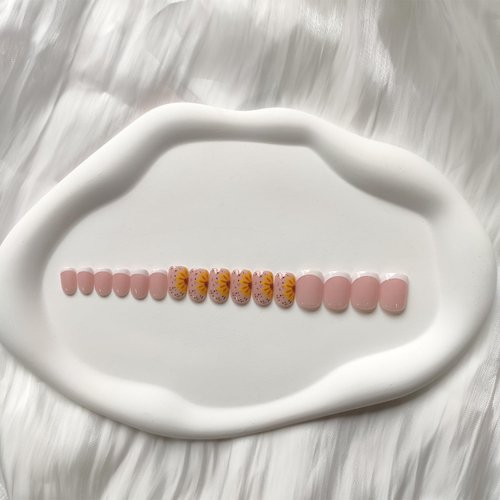 24Pcs Press on Nails Short Pink Fake Nails with Sunflower Spot Designs French Tip False Nails Square Artificial Nails Glossy Stick on Nails White Glue on Nails Cute Acrylic Nails for Women Manicure