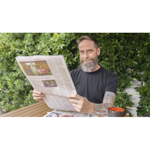 ThinOptics Keychain Case and Readers Rectangular Reading Glasses, Black, 44 mm + 2.5