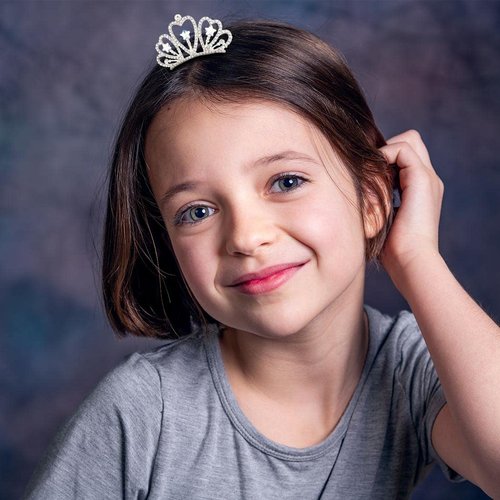 Kilshye Princess Tiara Comb Silver Girls Crown Hair Comb Star Rhinestone Tiaras Birthday Party Headdress for Kids (Silver)