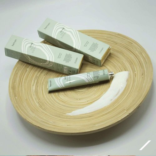 Kemon NaYo Permanent Hair Color, 10.04 Platinum Copper Natural Blonde, 1.7 oz. (50 ml)