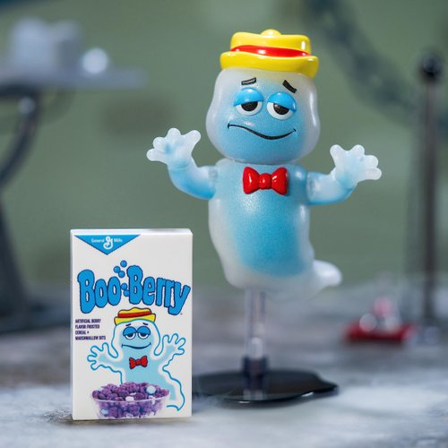 General Mills 6" Scale Boo Berry Glow in The Dark Action Figure, Toys for Kids and Adults