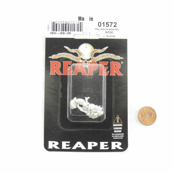 Maddie Bonesylvanian Miniature Figure 25mm Heroic Scale Special Edition Unpainted Reaper Miniatures