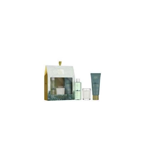 Scottish Fine Soaps Winter Wonderland Gift Set - Bath & Shower Wash, Body Butter & Candle