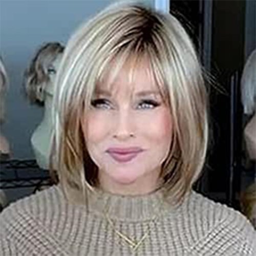 Jolelyne Short Ombre Blonde Stright Bob Wigs with Bangs for Women Highlight Blonde Mixd Brown Pixie Cut Bob Shoulder Length Wigs for White Women Shaggy Natural Looking Synthetic Light Brown Wig