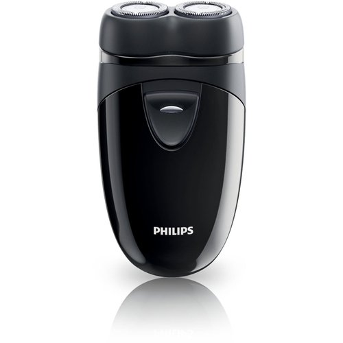Norelco Travel Men's Shaver with Close-Cut Technology and Independent Floating Heads, Self-Sharpening Blades, 2 x AA Batteries Included by Philips