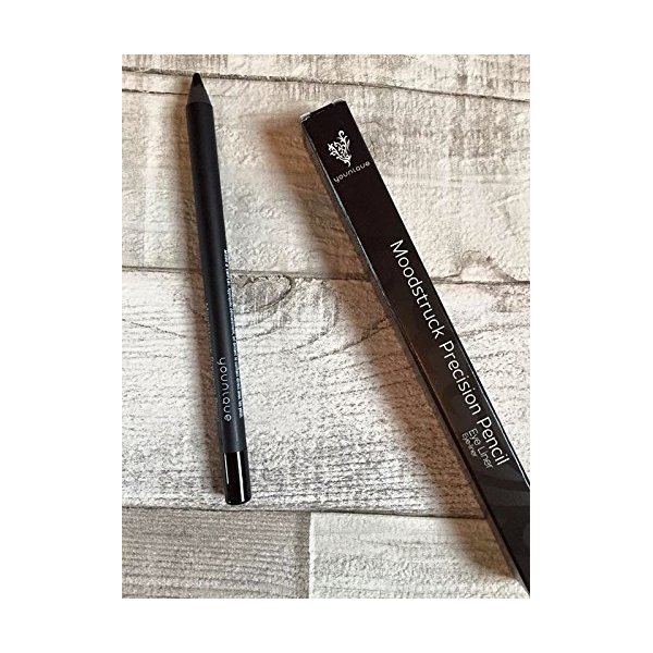 Younique Perfect Jet Black MOODSTRUCK PRECISION Pencil Eyeliner Color that pops and accentuates your pretty peepers.