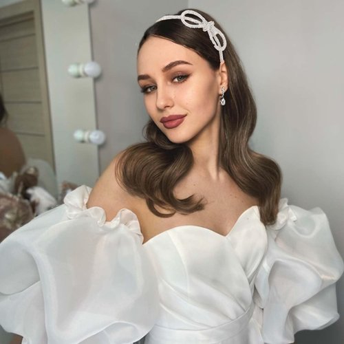 CAVETEE Headband for Women，Rhinestone Headbands & Hair Bow Clip Set, Sparkle Bow Hair Hair Accessories for Women Girls