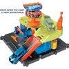 Hot Wheels City Toy Car Track Set, Downtown Express Car Wash Playset with 1:64 Scale Vehicle, Foam Roller & Drying Flaps