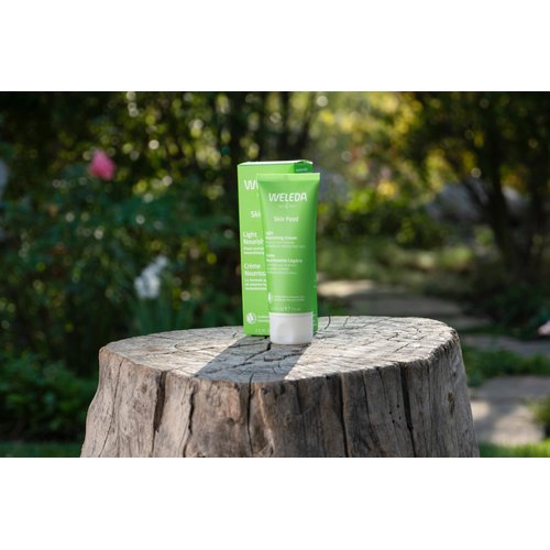 Weleda - Skin Food Light Moisturizing Cream 3-pack - Fast-Absorbing, Ultra-Hydrating Formula with Sunflower Oil and Pansy Extract