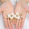 Flower Wedding Hair Comb for Bride White Flower and Gold Leaf Wedding Hair Pieces for Bridesmaids Flower Girl Bridal Hair Clips Hair Accessories for Party Prom Birthday