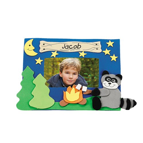 Fun Express Camp Raccoon Picture Magnet Craft Kit - DIY Crafts for Kids and Fun Home Activities - Vacation Bible School Supplies/Decor - Makes 12