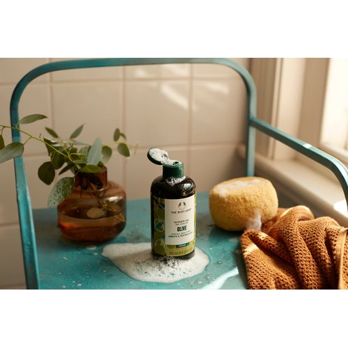 The Body Shop Olive Shower Gel, Paraben-Free Body Wash, 8.4 Fl Oz (Pack of 1)