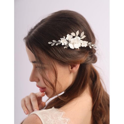 Teyglen Dainty White Flower Headpiece Silver Leaf Wedding Hair Comb Rhinestone Bridal Hair Piece Pearl Floral Side Comb Hair Accessories for Women