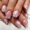 24Pcs Christmas Snowflake Press on Nails Short Square Fake Nails Winter False Nails with Snowflakes Designs Sparkly Xmas Acrylic Nail Full Cover Glue on Nails for Women Christmas Nail Art Decoration