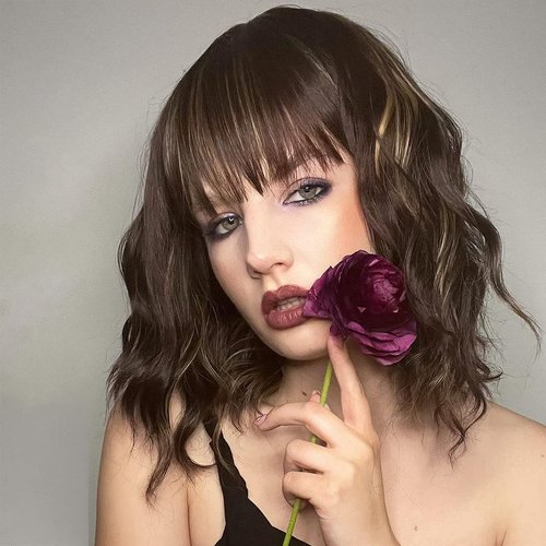 morvally Short Mix Brown Wavy Bob Wig with Bangs for Women 16 Inches Natural Synthetic Hair Wavy Wigs