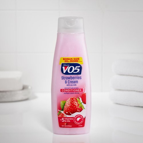Alberto VO5 Moisture Milks Moisturizing Conditioner - Hair Conditioner with Soothing Soy Milk Protein - Strawberries and Cream Scent - 15 oz