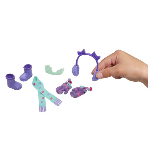 Fancy Nancy Winter Wonderland Doll Accessories, Purple/Blue