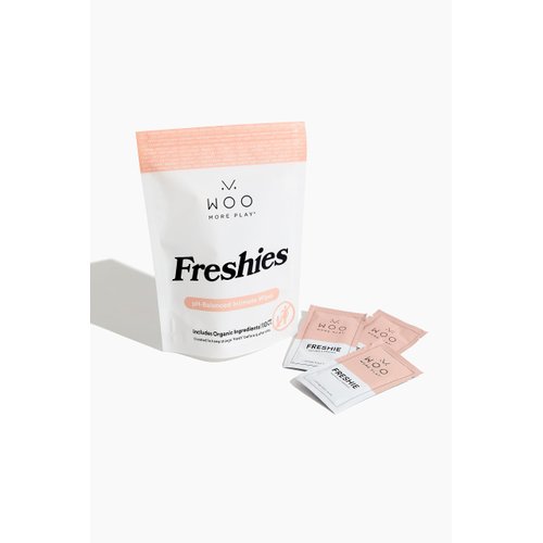 Woo More Play Freshies: All-Natural Feminine Intimacy Towelette Wipes with Coconut Oil and Aloe Vera, Promotes Feminine Health & Helps Alleviate Irritation - Vegan and Cruelty Free, 10ct