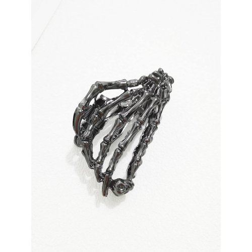 Halloween Hair Claw Clips Hair Claw for Women 1Pcs Skeleton Hand Hair Claw Clips for Thick Hair Bow Black Hair Clips Hair Clips Metal Hair Clips Black Halloween Clips Cute Hair Clips Accessories