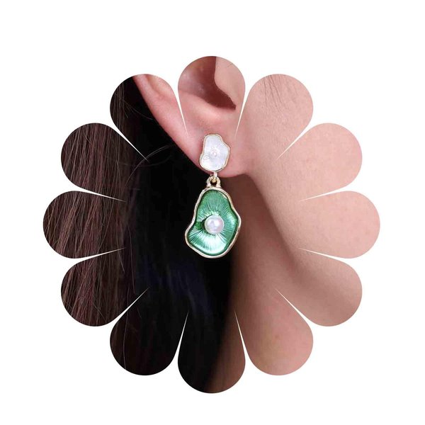 Sttiafay Vintage Lotus leaf Pearl Drop Earrings Green Lotus Leaf Earrings Green Enamel Flower Earrings Gold Irregular Pearl Earrings Jewelry for Women