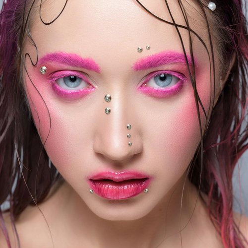 OIIKI 4 Sheets Fake Nose Stud, Face Gem Stick on, Adhesive Rhinestones Eye Jewels Face Jewels for Eyes, Eyebrow, Lip, Face, Nose (3mm, 4mm, 5mm, 6mm, Silver)