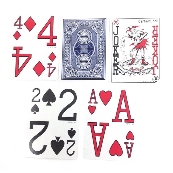 Low Vision Playing Cards by Cartamundi
