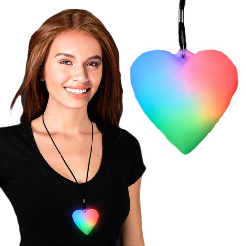 Blinkee Sculpted Heart Necklace