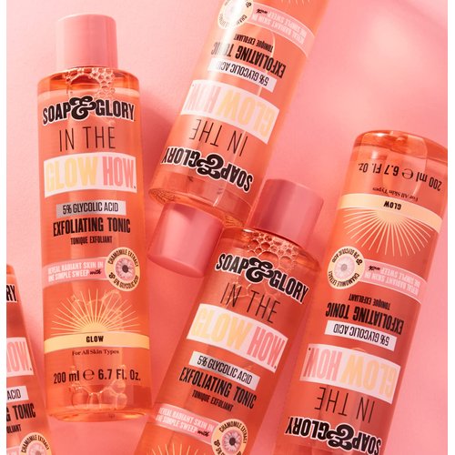 Soap & Glory In The Glow How Vitamin C 5% Glycolic Acid Exfoliating Tonic - Gentle Glycolic Acid Toner + Chamomile Extract - Pore Exfoliating Toner + Glow Tonic for Brighter, Healthier Skin (200ml)