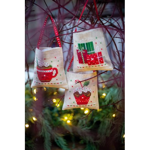 Vervaco Counted Cross Stitch Gift Bags Kit 3.6"X3.6" 3/Pkg-Christmas Figures (18 Count) -V0196966
