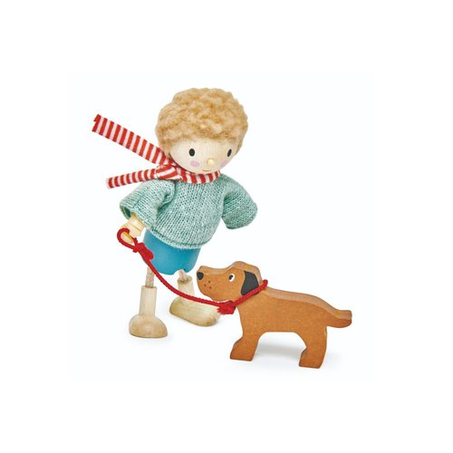 Tender Leaf Toys - The Goodwood Family - Wooden Miniatures Flexible Doll, Multicultural Action Figure for Dollhouse - Encourage Creative and Imaginative Fun Play for Children - Age 3+