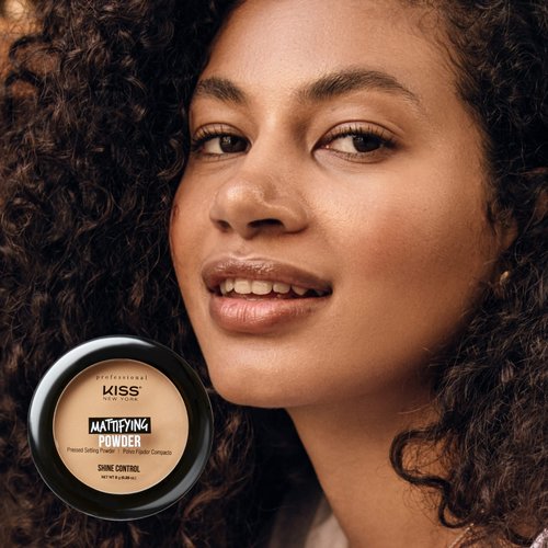 Kiss New York Pro Pressed Mattifying Finishing Setting Powder Best for Medium to Dark Skin Blurs fine lines and pores (Translucent Tan)
