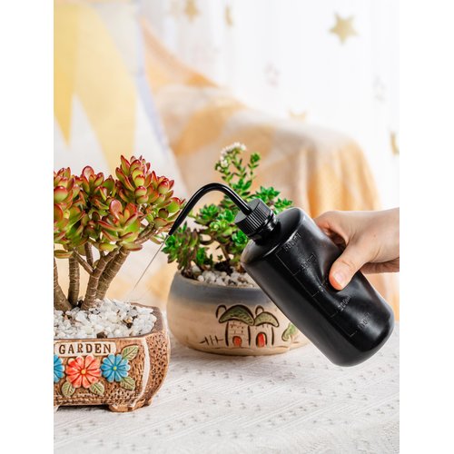 Melphoe Tattoo Wash Bottle Squeeze 2Pcs 500ml Squirt Bottle Succulent Watering Can, Safety Rinse Bottle, Plastic Squeeze Medical Lab Washing Bottle, Tattoo Supplies, Lash Water Bottle Squeezer, Black