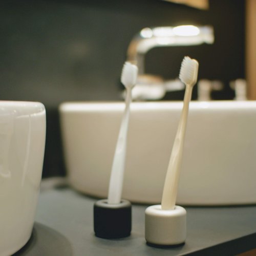 Mudai Aluminium Toothbrush Holder Stand, Pack of 2 (Satin Silver)