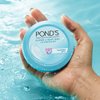ponds Super Light Gel Oil Free Face Moisturizer 100 ml, With Hyaluronic Acid & Vitamin E for Fresh Glowing Skin & 24 hr Hydration - Daily Use