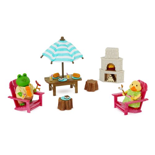 Lil Woodzeez – Toy Backyard Furniture Playhouse – Miniature Fire Pit & Chairs Dollhouse Playset – 2 Posable Figures Included – Kids 3 Years +