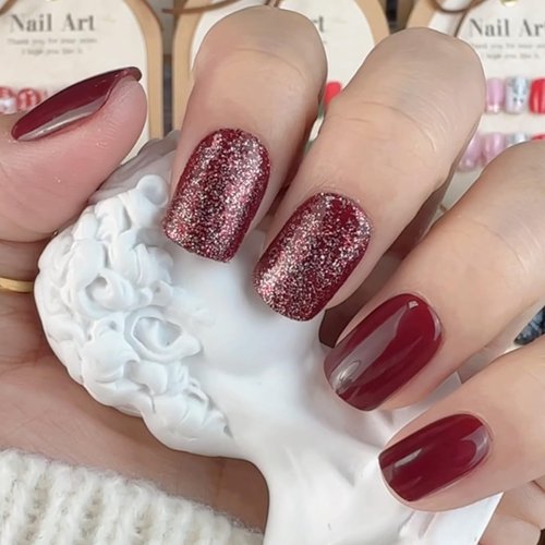 Press on Nails Short Square Acrylic Fake Nails with Apricot Design Full Cover False Nails Glossy Nude Glue on Nails Artificial Stick on Nails for Women 24Pcs (Wine Red Glitter)