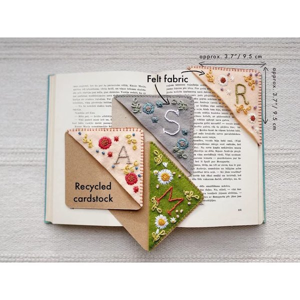 MOTEERLLU Personalized Hand Embroidered Corner Bookmark,Felt Triangle Page Stitched Handmade Bookmark,Unique Cute Flower Letter Embroidery Bookmarks Accessories for Book Lovers