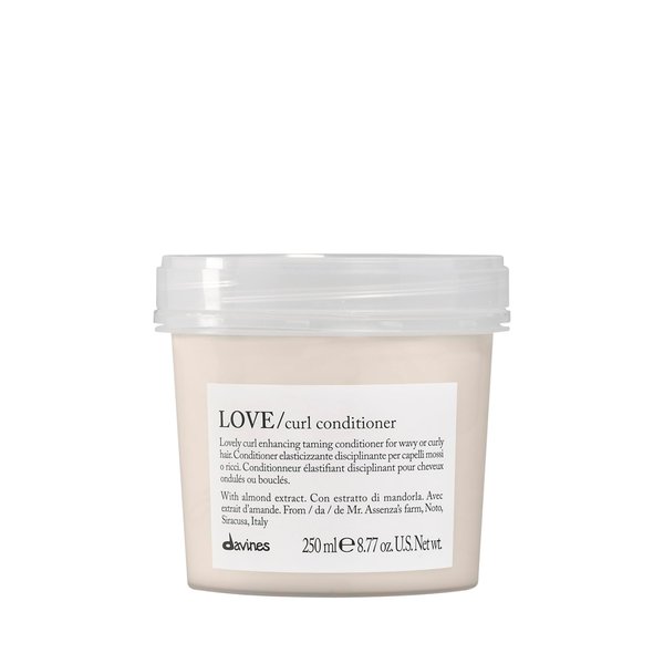 Davines LOVE Curl Conditioner | Curly Hair Conditioner for Hydrating + Elasticizing Curls | Great For Wavy and Curly Hair Types | 8.77 fl oz