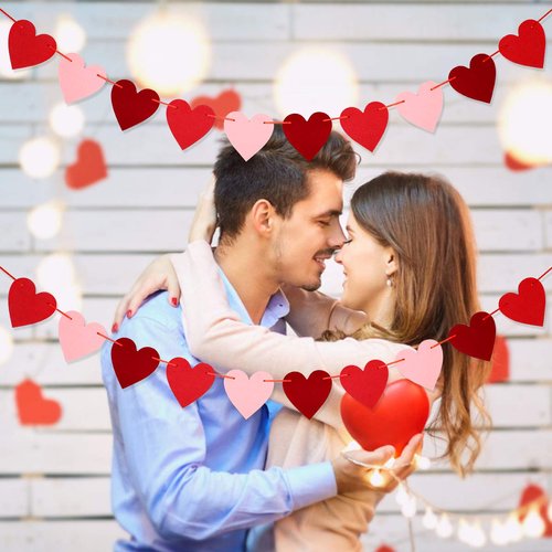 Valentines Day Felt Heart Garland Valentine's Day Felt Heart Banner Decorations for Happy Valentine’s Day Party Decorations Valentines Wedding Anniversary Party Supplies (Red,Pink and Dark Red)