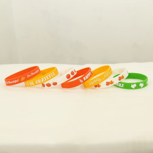 M1ntP1us 35PCS Thanksgiving Day Bracelets Wristbands Party Favors – Fall Give Thanks Dinner Supplies Decorations
