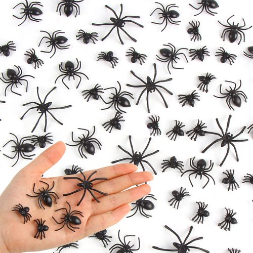 CCINEE 200 pcs Mini Realistic Spiders, Black Small Spiders Fake Plastic Spiders Prank Prop Joke Toys for Home Decoration Halloween Party Favors Supply, 3 Sizes