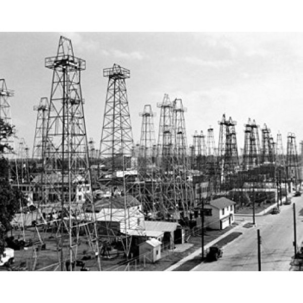 Posterazzi drilling rigs at an oil industry Kilgore Texas USA Poster Print, (18 x 24)