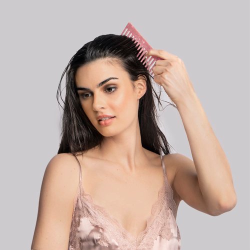 The Hair Edit Wide-Tooth Detangling Comb