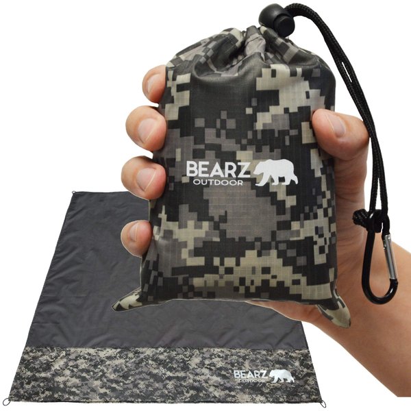 BEARZ Outdoor Pocket Blanket - Waterproof Picnic Blanket, Compact Travel Blanket, Picnic Blankets Waterproof Foldable Lightweight for Beach, Hiking, Festival Accessories (Camo)